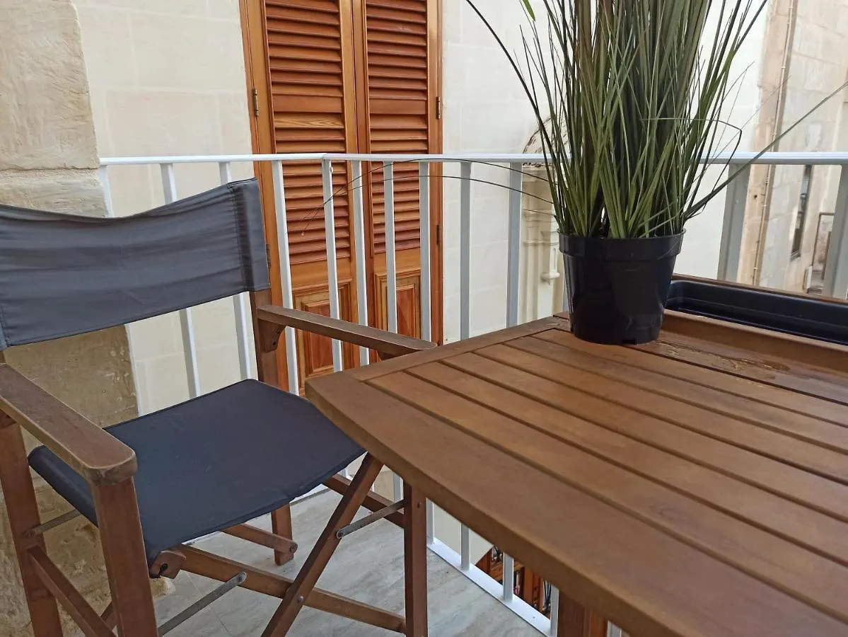 Beautiful Studio Apartment In Qormi Malta