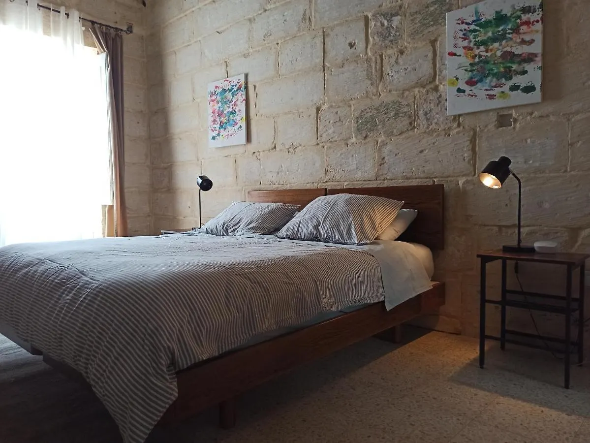 Beautiful Studio Apartment In Qormi Malta